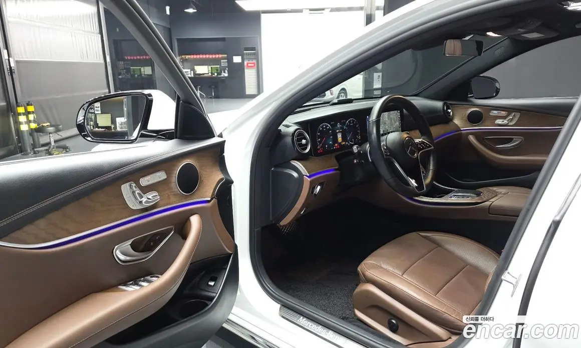 Mercedes-Benz E-Class 2022 2.0 автомат (гидро), фото 13