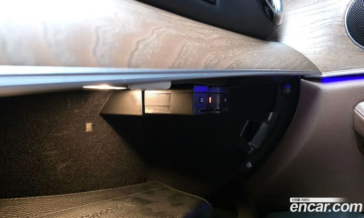 Mercedes-Benz E-Class 2022 2.0 автомат (гидро), фото 30