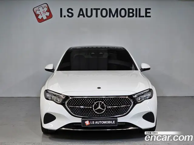 Mercedes-Benz E-Class 2024 2.0 автомат (гидро), миниатюра 2