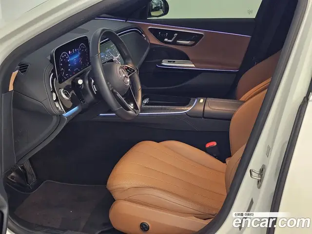 Mercedes-Benz E-Class 2024 2.0 автомат (гидро), миниатюра 5
