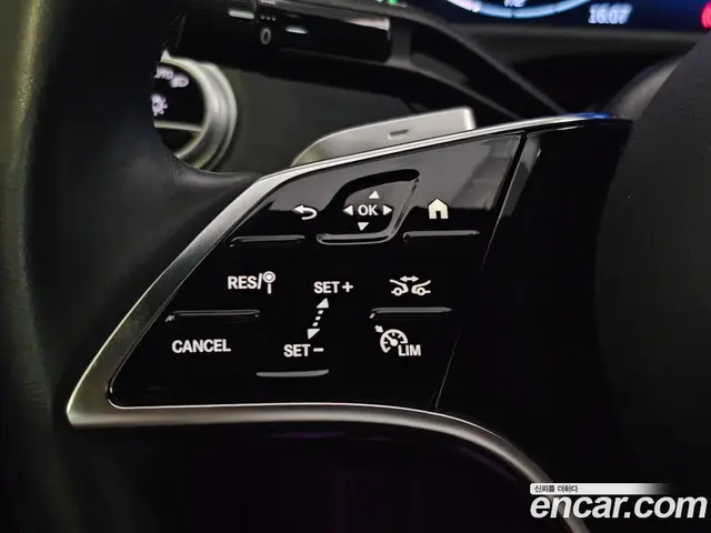 Mercedes-Benz E-Class 2024 2.0 автомат (гидро), миниатюра 8