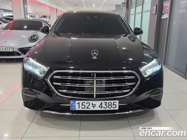Mercedes-Benz E-Class 2025 2.0 автомат (гидро), миниатюра 3