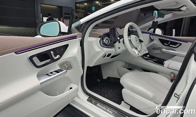 Mercedes-Benz EQE 2023 автомат (гидро), миниатюра 10