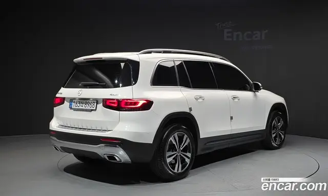 Mercedes-Benz GLB-Class 2020 2.0 автомат (гидро), миниатюра 2