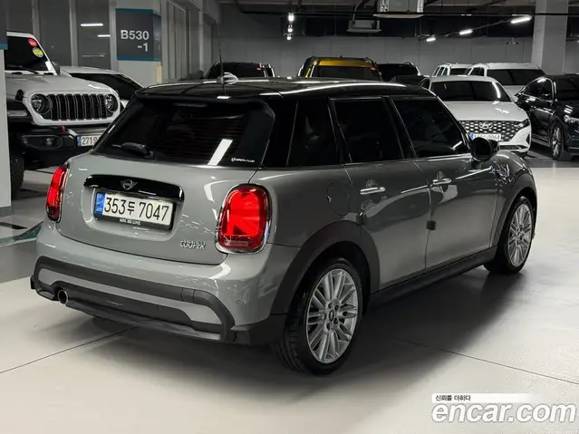 Mini Cooper 2021 1.5 автомат (гидро), миниатюра 4
