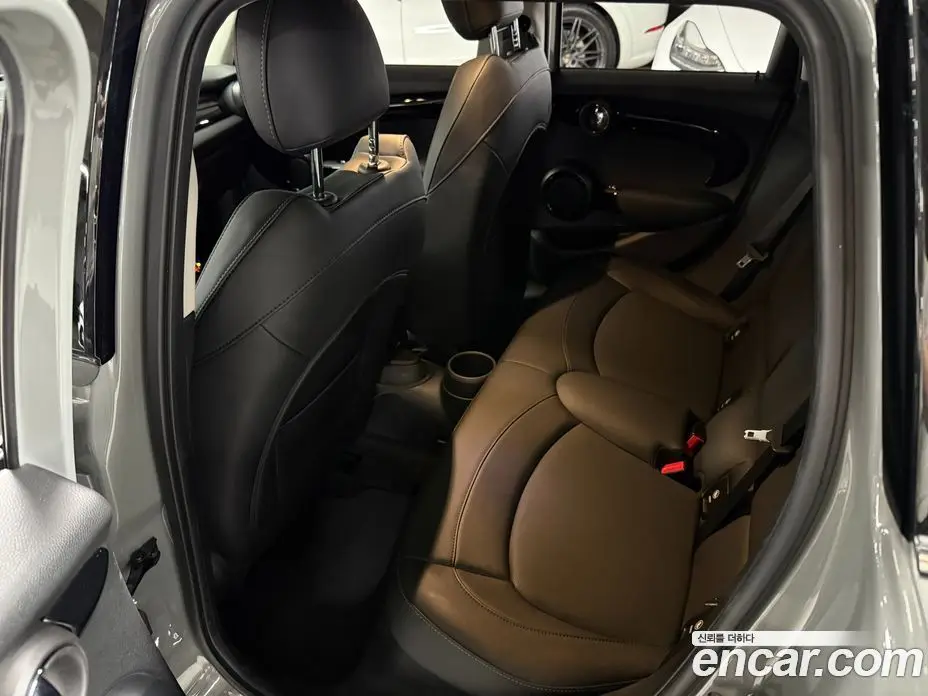 Mini Cooper 2021 1.5 автомат (гидро), фото 10