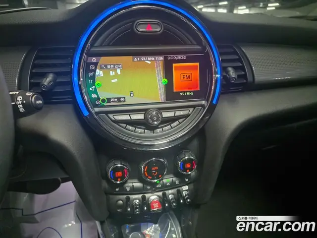 Mini Cooper 2021 1.5 автомат (гидро), миниатюра 9