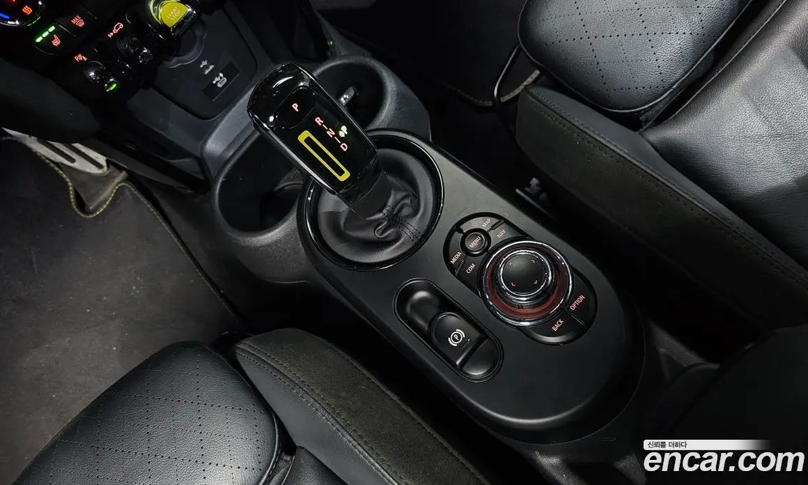 Mini Cooper 2022 автомат (гидро), фото 11