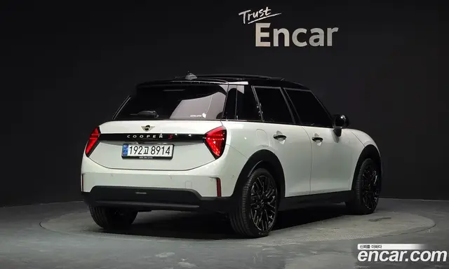 Mini Cooper, 2025, 1 101 км