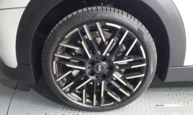 Mini Cooper 2025 2.0 автомат (гидро), миниатюра 4