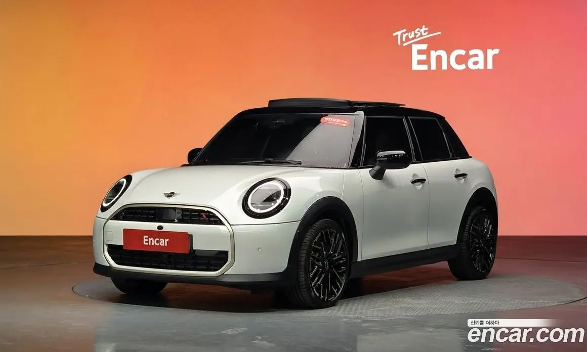 Mini Cooper 2025 2.0 автомат (гидро), фото 32