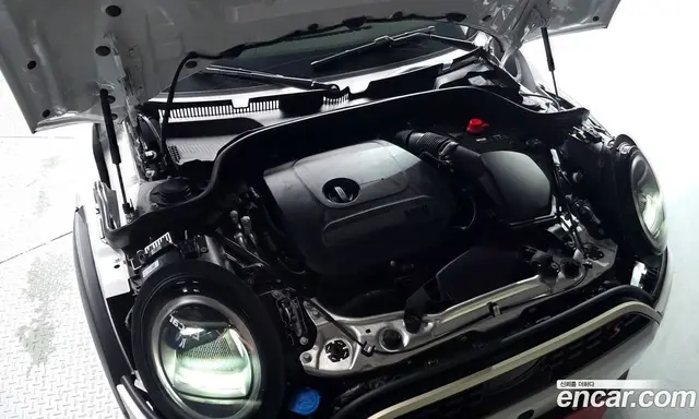 Mini Cooper 2025 2.0 автомат (гидро), миниатюра 5