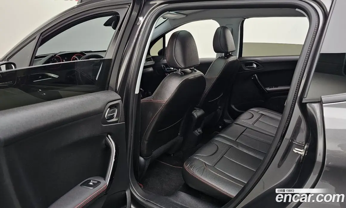 Peugeot 2008 2020 1.5 автомат (гидро), фото 17 Peugeot 2008 2020 1.5 автомат (гидро), фото 17