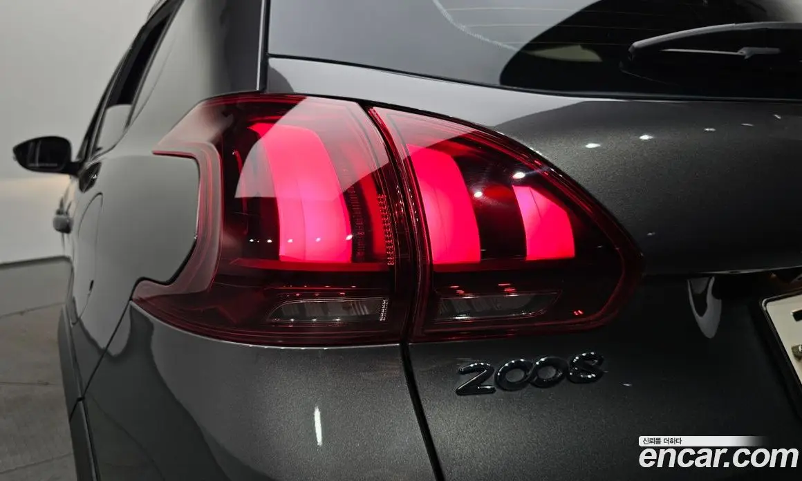 Peugeot 2008 2020 1.5 автомат (гидро), фото 8 Peugeot 2008 2020 1.5 автомат (гидро), фото 8