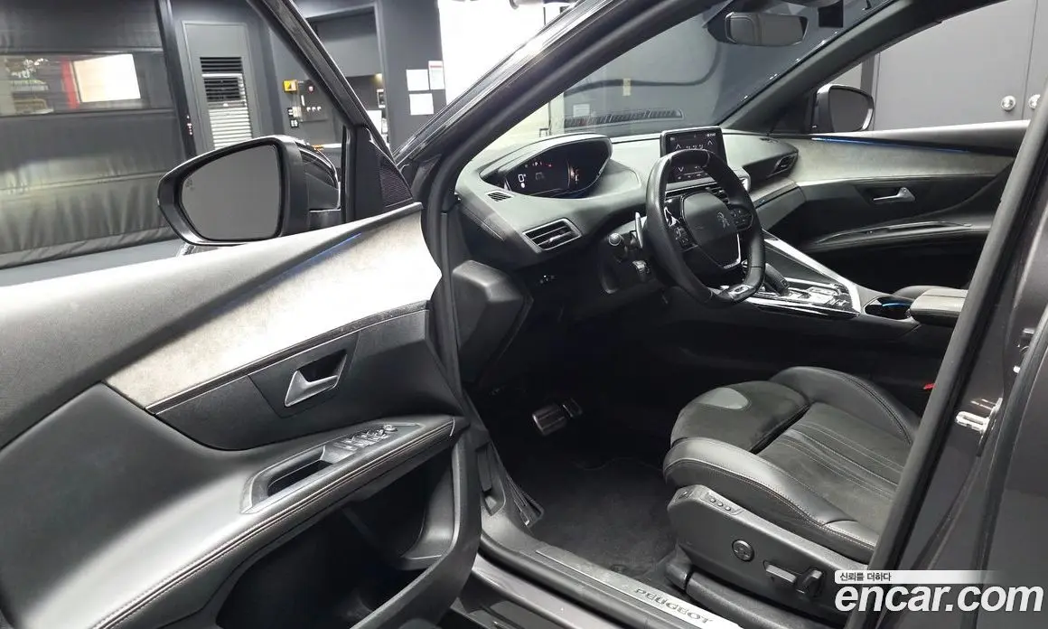 Peugeot 5008 2021 1.5 автомат (гидро), фото 13
