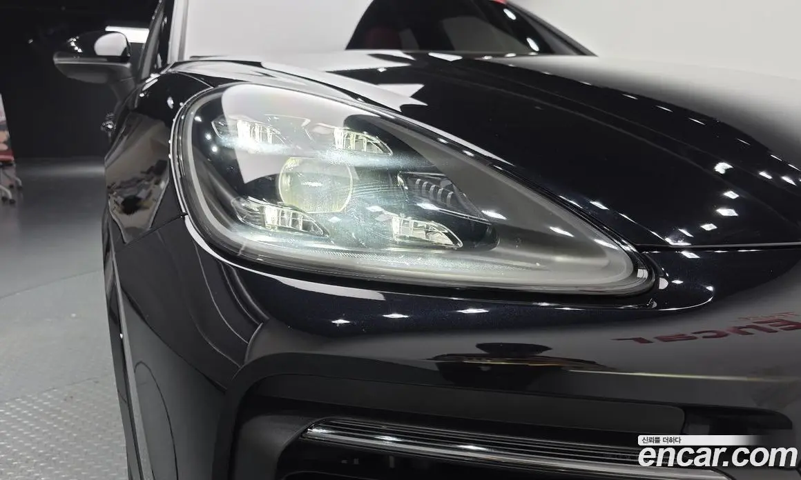 Porsche Cayenne 2021 3.0 автомат (гидро), фото 8