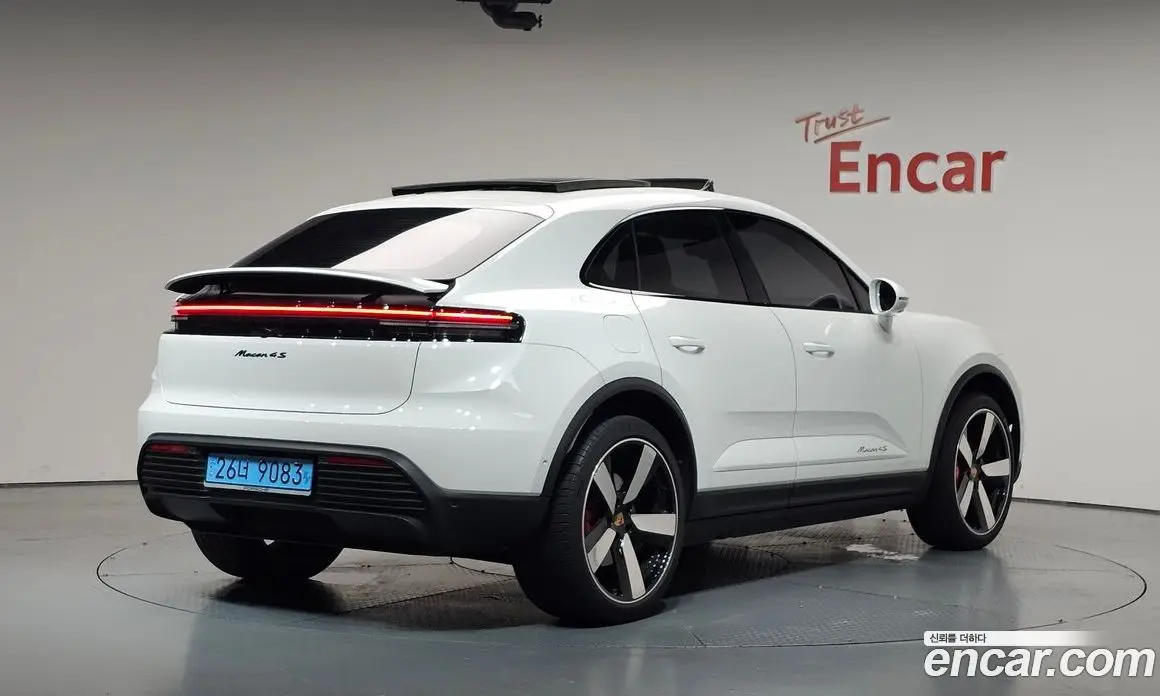 Porsche Macan 2025 0.2 автомат (гидро), фото 2 Porsche Macan 2025 0.2 автомат (гидро), фото 2