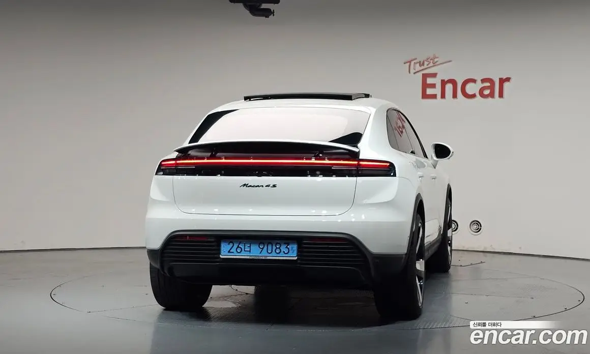 Porsche Macan 2025 0.2 автомат (гидро), фото 4 Porsche Macan 2025 0.2 автомат (гидро), фото 4