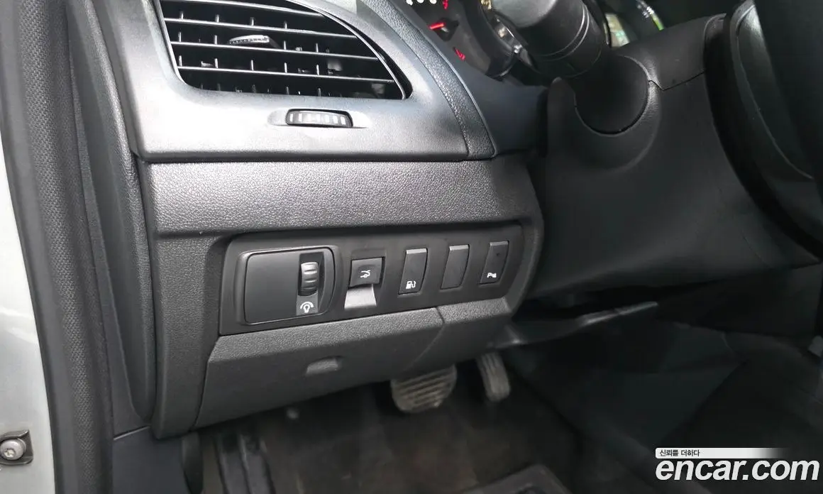 Renault (Samsung) SM3 2010 1.6 автомат (гидро), фото 14 Renault (Samsung) SM3 2010 1.6 автомат (гидро), фото 14