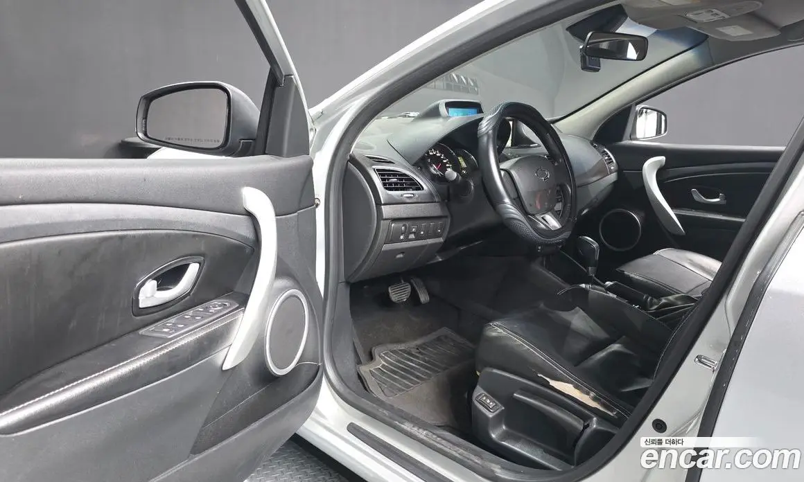 Renault (Samsung) SM3 2010 1.6 автомат (гидро), фото 10 Renault (Samsung) SM3 2010 1.6 автомат (гидро), фото 10