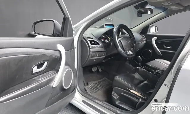 Renault (Samsung) SM3 2010 1.6 автомат (гидро), миниатюра 10 Renault (Samsung) SM3 2010 1.6 автомат (гидро), миниатюра 10