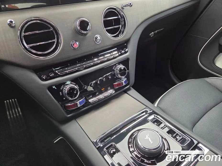 Rolls-Royce Spectre 2024 0.2 автомат (гидро), фото 13 Rolls-Royce Spectre 2024 0.2 автомат (гидро), фото 13