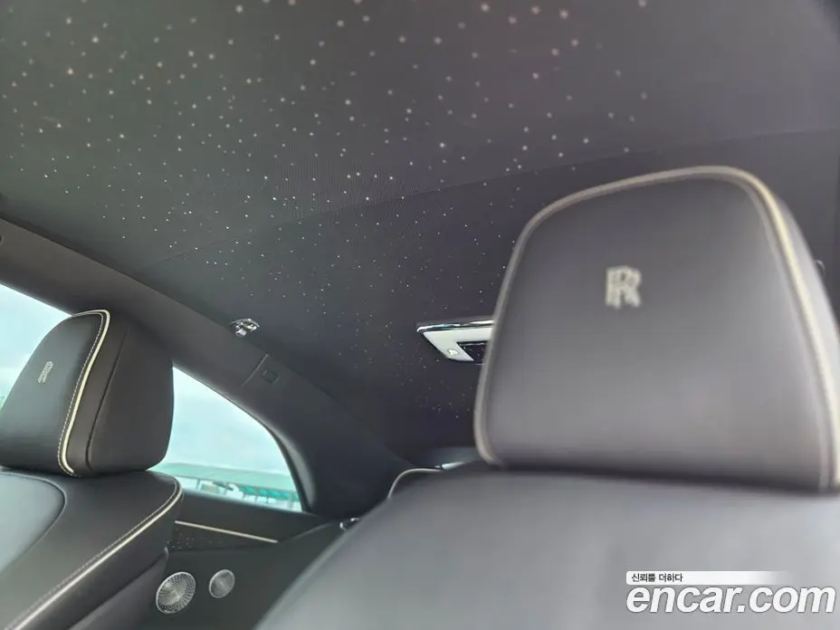 Rolls-Royce Spectre 2024 0.2 автомат (гидро), фото 17 Rolls-Royce Spectre 2024 0.2 автомат (гидро), фото 17