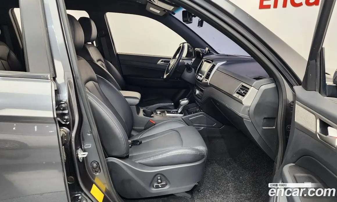 SsangYong Rexton 2019 2.2 автомат (гидро), фото 16