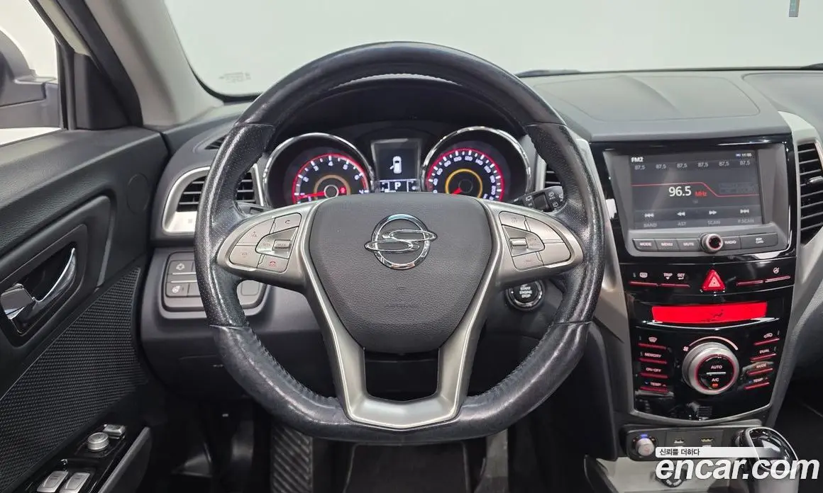SsangYong TIBOLI 2015 1.6 автомат (гидро), фото 13