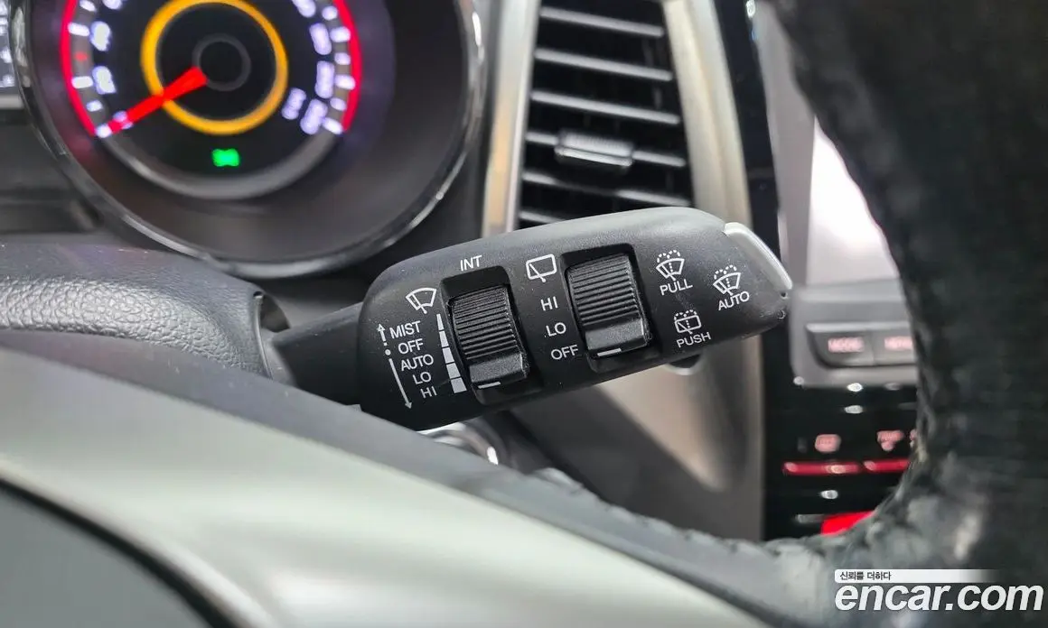 SsangYong TIBOLI 2015 1.6 автомат (гидро), фото 16