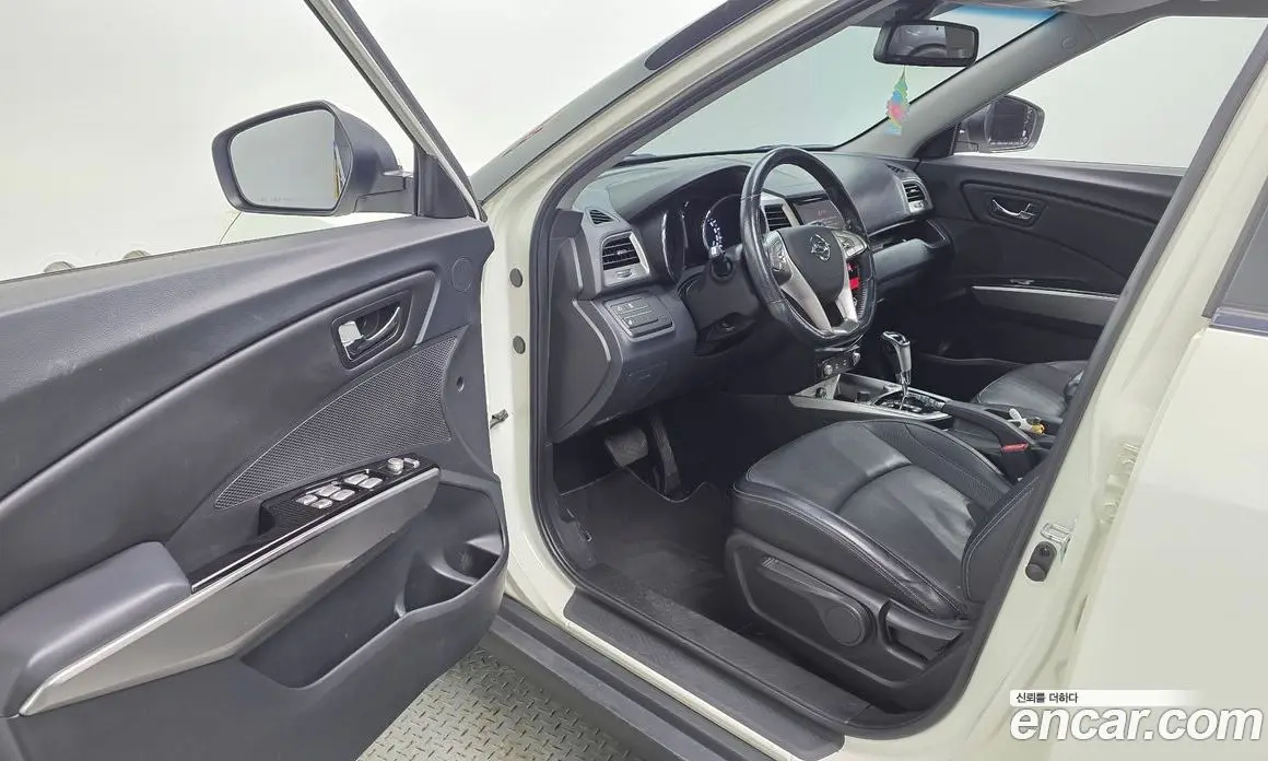 SsangYong TIBOLI 2015 1.6 автомат (гидро), фото 10