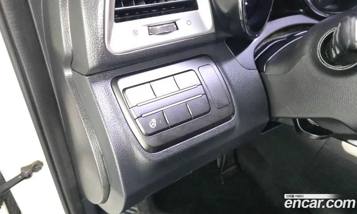 SsangYong TIBOLI 2016 1.6 автомат (гидро), фото 21