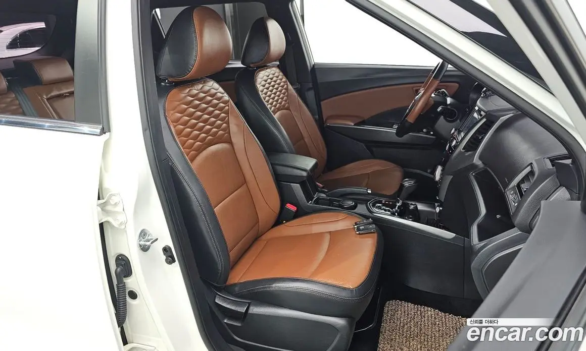 SsangYong TIBOLI 2017 1.6 автомат (гидро), фото 11