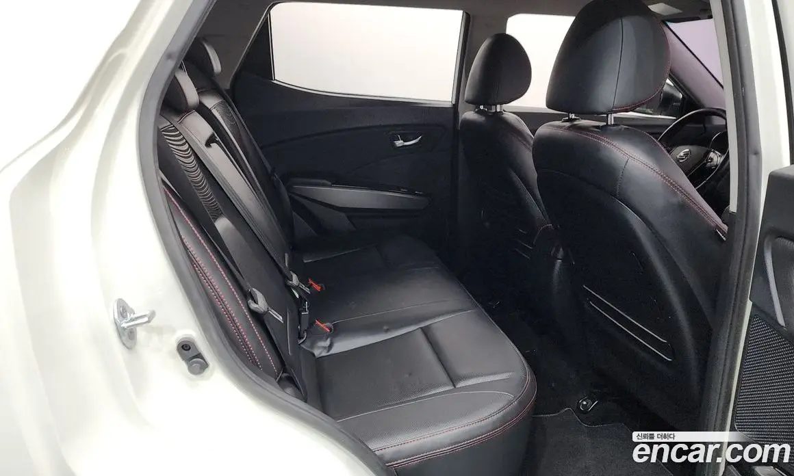 SsangYong TIBOLI 2017 1.6 автомат (гидро), фото 17
