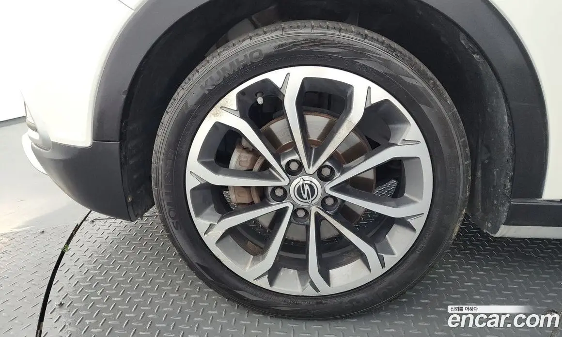SsangYong TIBOLI 2017 1.6 автомат (гидро), фото 4