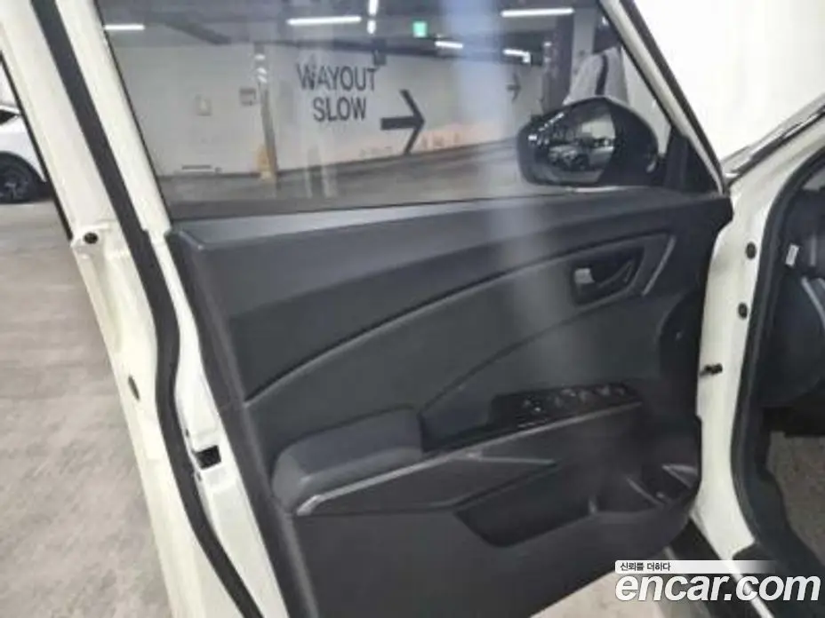 SsangYong TIBOLI 2024 1.6 автомат (гидро), фото 8