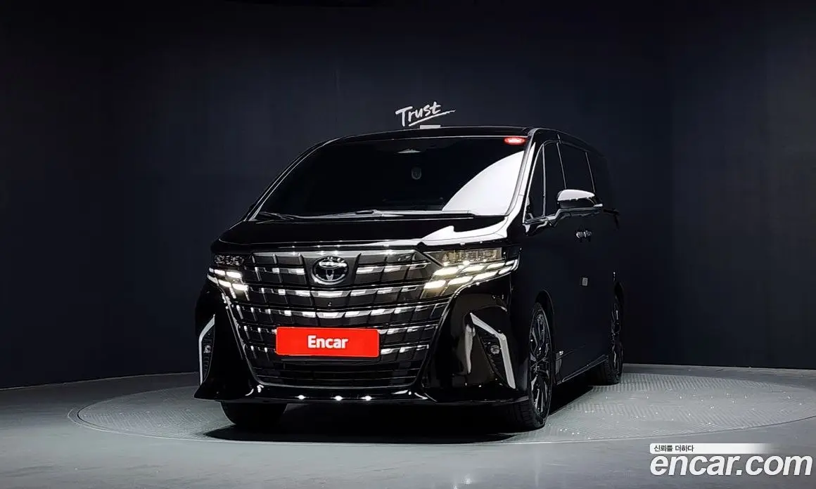 Toyota Alphard 2024 2.5 автомат (гидро), фото 3