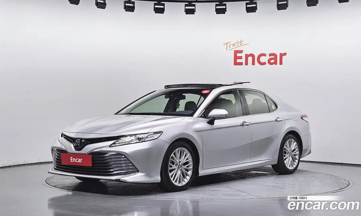 Toyota Camry 2018 2.5 автомат (гидро), фото 1 Toyota Camry 2018 2.5 автомат (гидро), фото 1