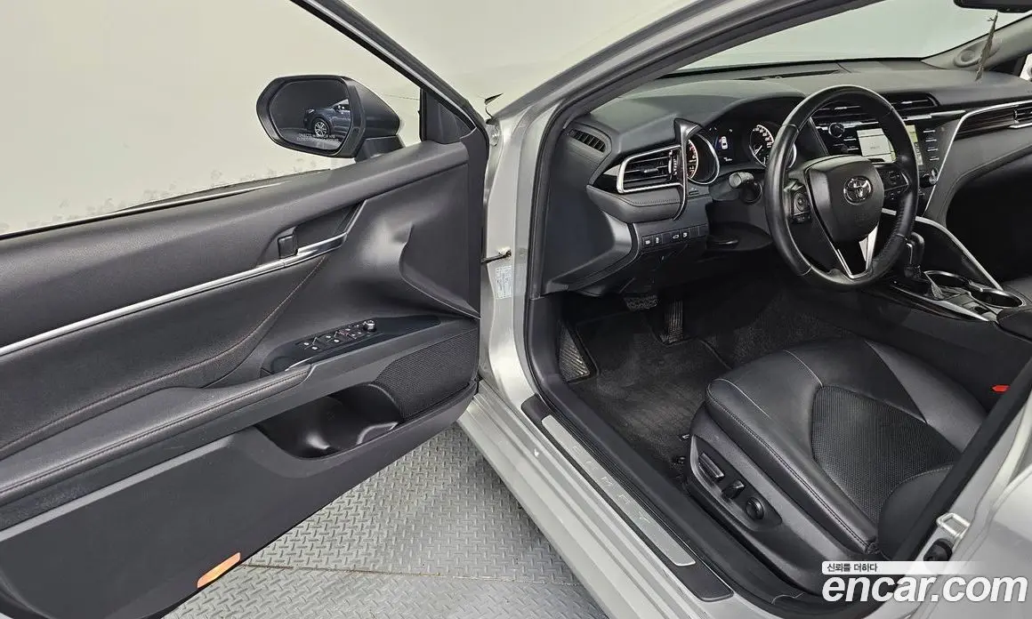Toyota Camry 2018 2.5 автомат (гидро), фото 13 Toyota Camry 2018 2.5 автомат (гидро), фото 13