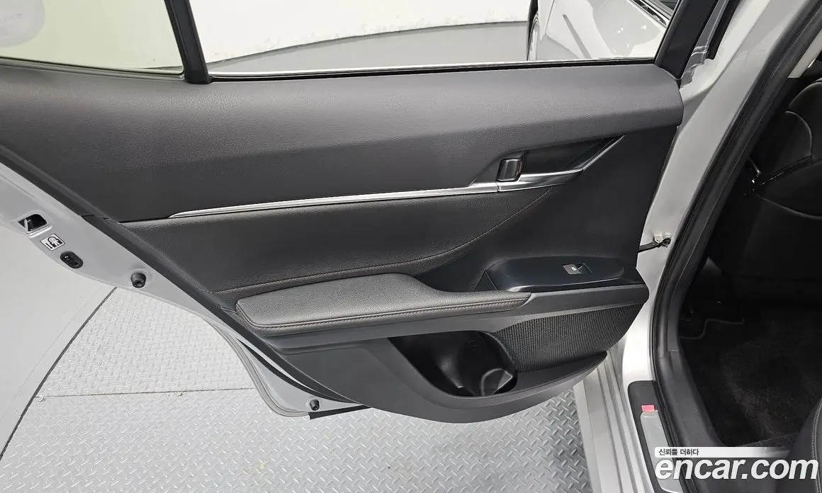 Toyota Camry 2018 2.5 автомат (гидро), фото 15 Toyota Camry 2018 2.5 автомат (гидро), фото 15