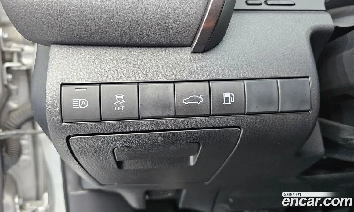 Toyota Camry 2018 2.5 автомат (гидро), фото 25 Toyota Camry 2018 2.5 автомат (гидро), фото 25