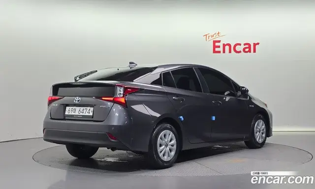 Toyota Prius 2019 1.8 автомат (гидро), миниатюра 2 Toyota Prius 2019 1.8 автомат (гидро), миниатюра 2