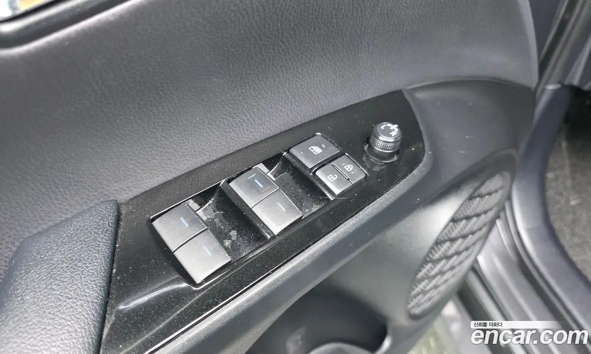 Toyota Prius 2019 1.8 автомат (гидро), фото 18 Toyota Prius 2019 1.8 автомат (гидро), фото 18