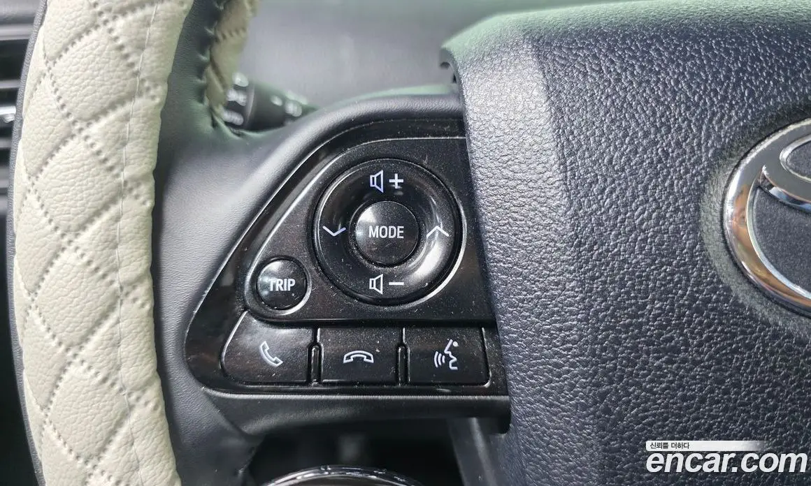 Toyota Prius 2019 1.8 автомат (гидро), фото 28 Toyota Prius 2019 1.8 автомат (гидро), фото 28
