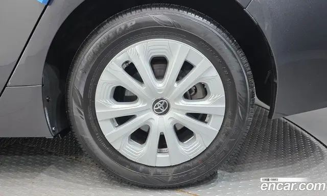 Toyota Prius 2019 1.8 автомат (гидро), миниатюра 7 Toyota Prius 2019 1.8 автомат (гидро), миниатюра 7