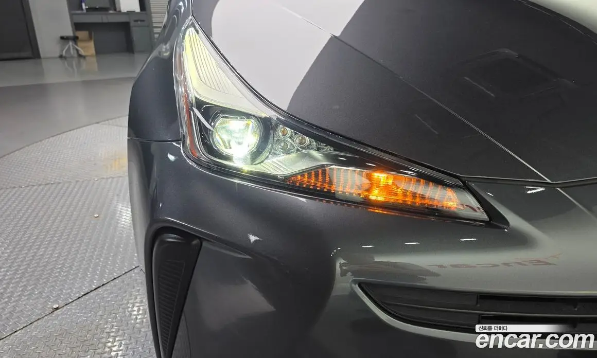 Toyota Prius 2019 1.8 автомат (гидро), фото 8 Toyota Prius 2019 1.8 автомат (гидро), фото 8