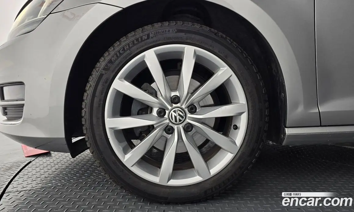 Volkswagen Golf 2014 1.4 автомат (гидро), фото 5 Volkswagen Golf 2014 1.4 автомат (гидро), фото 5