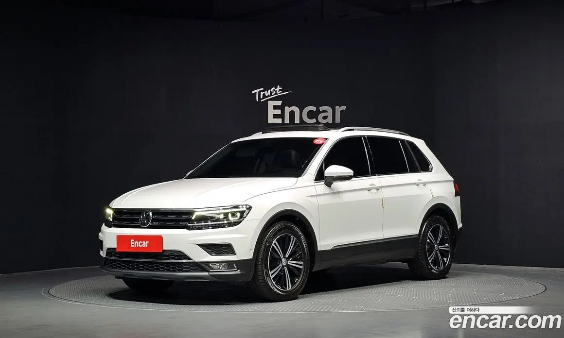 Volkswagen Tiguan 2019 2.0 автомат (гидро), фото 1 Volkswagen Tiguan 2019 2.0 автомат (гидро), фото 1
