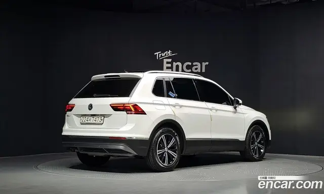 Volkswagen Tiguan 2019 2.0 автомат (гидро), миниатюра 2 Volkswagen Tiguan 2019 2.0 автомат (гидро), миниатюра 2