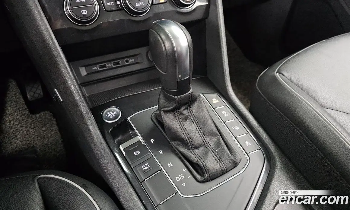 Volkswagen Tiguan 2019 2.0 автомат (гидро), фото 12 Volkswagen Tiguan 2019 2.0 автомат (гидро), фото 12